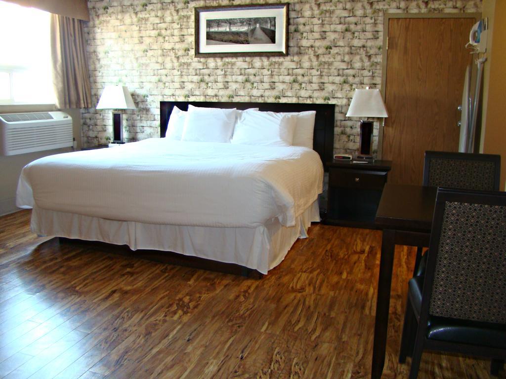 Stonebridge Hotel فورت ماكموري المظهر الخارجي الصورة